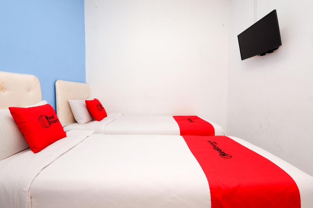 Hotel O Semarang Near Kota Lama Semarang Formerly Kamarkoe Residence Coo Property Экстерьер фото